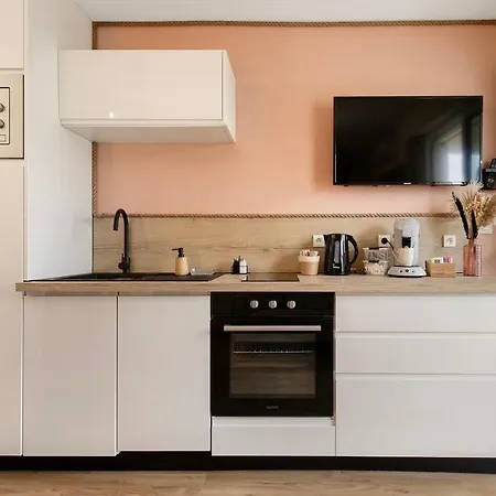 La Perle -appartement Cosy Parking Avec Balcon &clim