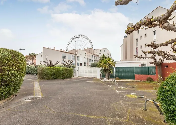 Daire La Perle -appartement Cosy Parking Avec Balcon &clim *